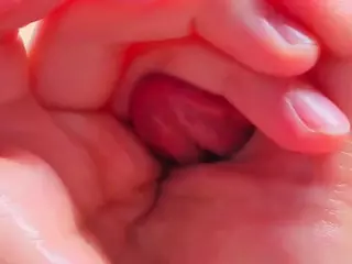 BreeBench's Live Sex Cam Show