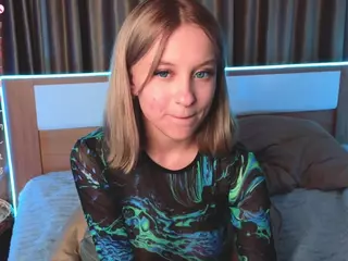 Ellie Dolly's Live Sex Cam Show