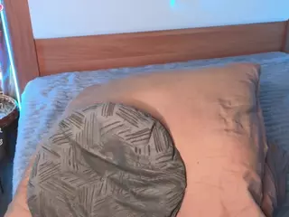 Ellie Dolly's Live Sex Cam Show