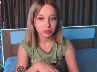 Ellie Dolly's Live Sex Cam Show