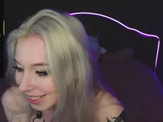 Mona's Live Sex Cam Show