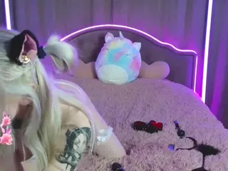 Mona's Live Sex Cam Show
