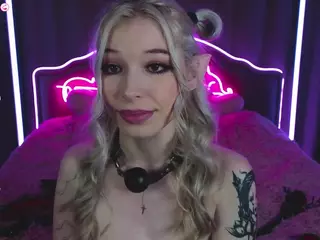 Mona's Live Sex Cam Show