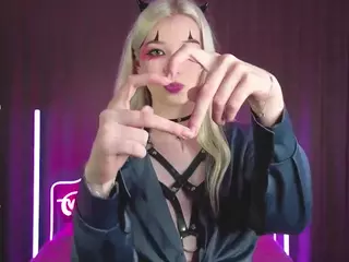 Mona's Live Sex Cam Show