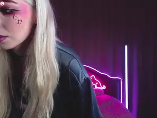 Mona's Live Sex Cam Show