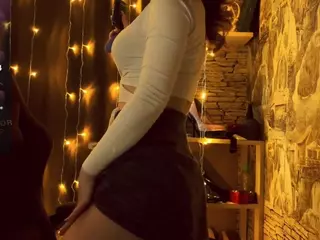 gracielouwho's Live Sex Cam Show