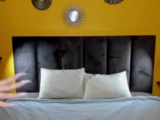 KetrinWhitee's Live Sex Cam Show