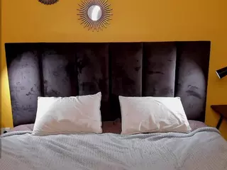 KetrinWhitee's Live Sex Cam Show