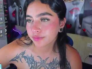 Live cam show with luna-torres