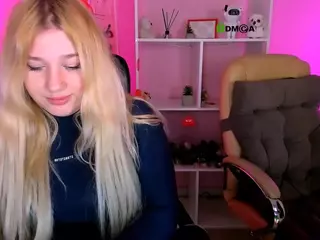 lusy-puff's Live Sex Cam Show