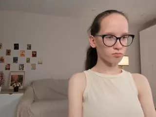 LynetteBails's Live Sex Cam Show