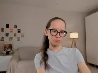 LynetteBails's Live Sex Cam Show