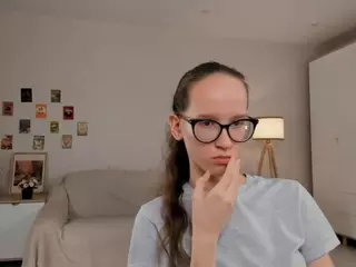 LynetteBails's Live Sex Cam Show