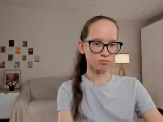 LynetteBails's Live Sex Cam Show