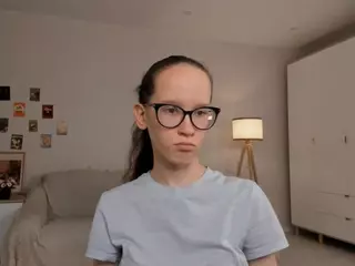 LynetteBails's Live Sex Cam Show