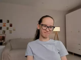 LynetteBails's Live Sex Cam Show