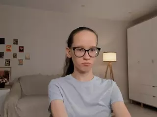 LynetteBails's Live Sex Cam Show