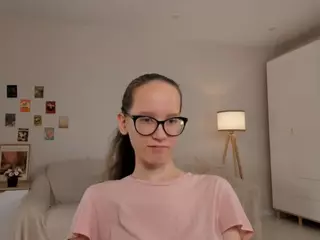 LynetteBails's Live Sex Cam Show