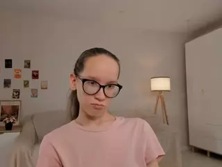 LynetteBails's Live Sex Cam Show