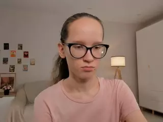 LynetteBails's Live Sex Cam Show