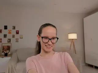 LynetteBails's Live Sex Cam Show