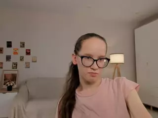 LynetteBails's Live Sex Cam Show