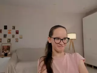 LynetteBails's Live Sex Cam Show