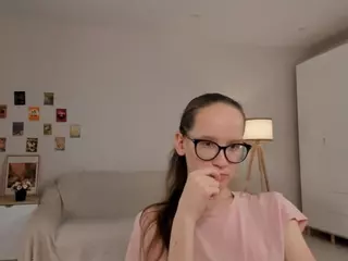 LynetteBails's Live Sex Cam Show