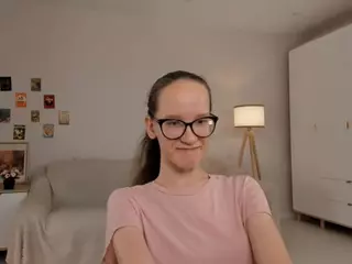 LynetteBails's Live Sex Cam Show