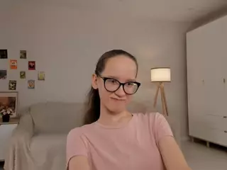 LynetteBails's Live Sex Cam Show