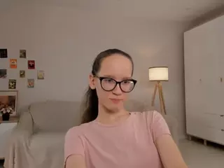 LynetteBails's Live Sex Cam Show