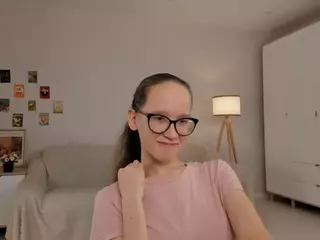 LynetteBails's Live Sex Cam Show