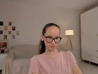LynetteBails's Live Sex Cam Show