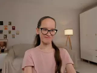 LynetteBails's Live Sex Cam Show