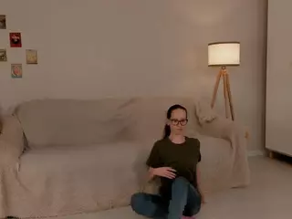 LynetteBails's Live Sex Cam Show