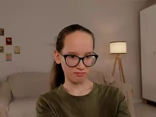 LynetteBails's Live Sex Cam Show