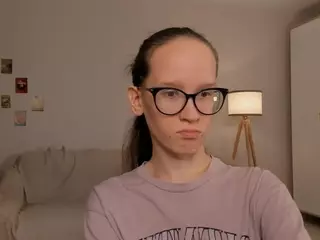 LynetteBails's Live Sex Cam Show