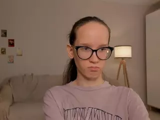 LynetteBails's Live Sex Cam Show