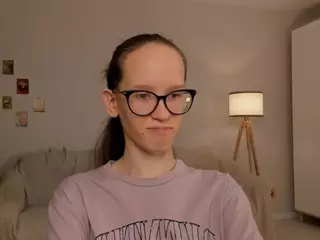 LynetteBails's Live Sex Cam Show