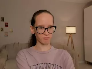 LynetteBails's Live Sex Cam Show
