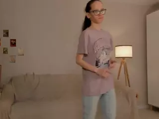 LynetteBails's Live Sex Cam Show