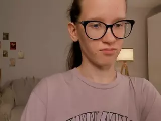 LynetteBails's Live Sex Cam Show