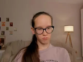 LynetteBails's Live Sex Cam Show