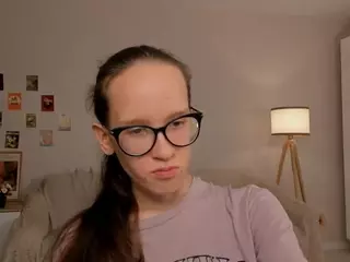 LynetteBails's Live Sex Cam Show
