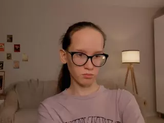 LynetteBails's Live Sex Cam Show