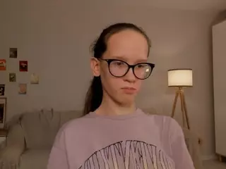 LynetteBails's Live Sex Cam Show