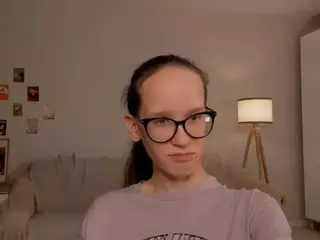 LynetteBails's Live Sex Cam Show