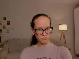 LynetteBails's Live Sex Cam Show