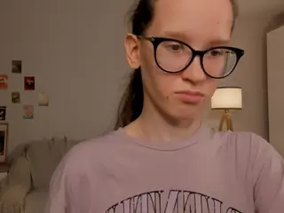 LynetteBails's Live Sex Cam Show