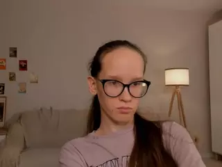 LynetteBails's Live Sex Cam Show